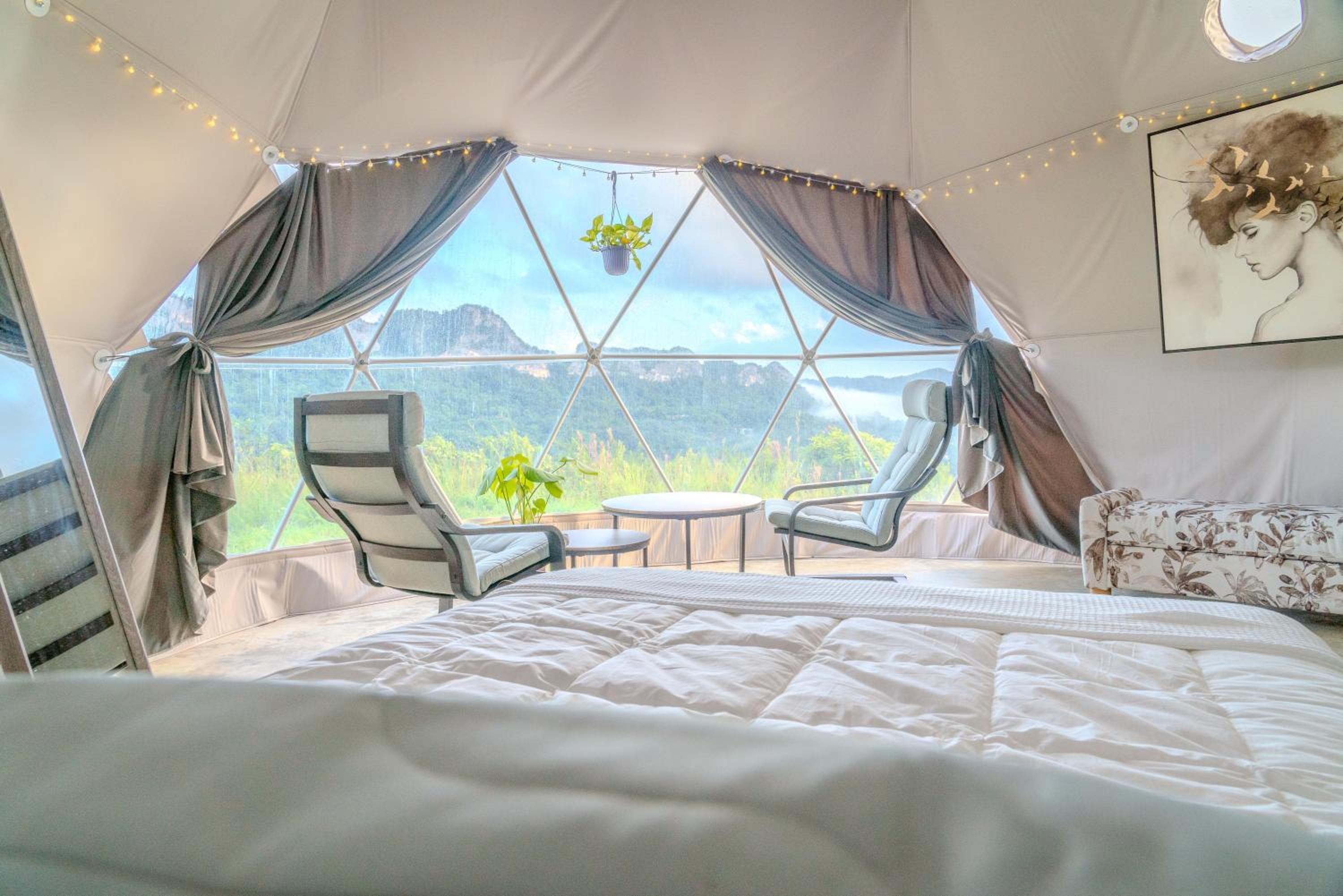 Unique Glamping Experience & Romantic Dome with Nature Escape and River - Photo 14