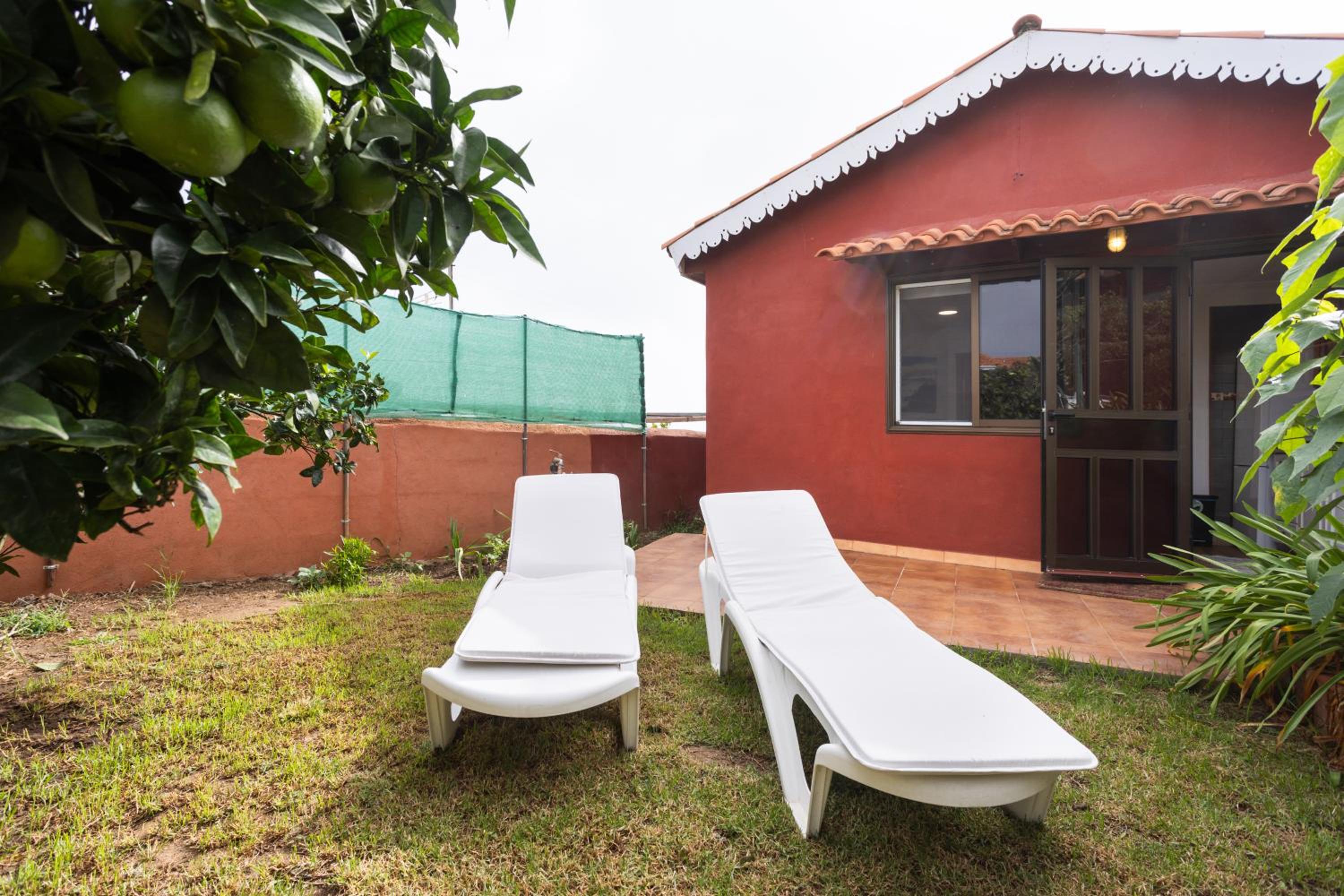 Home2Book Serene Retreat Isabel, Jacuzzi & Garden view 5