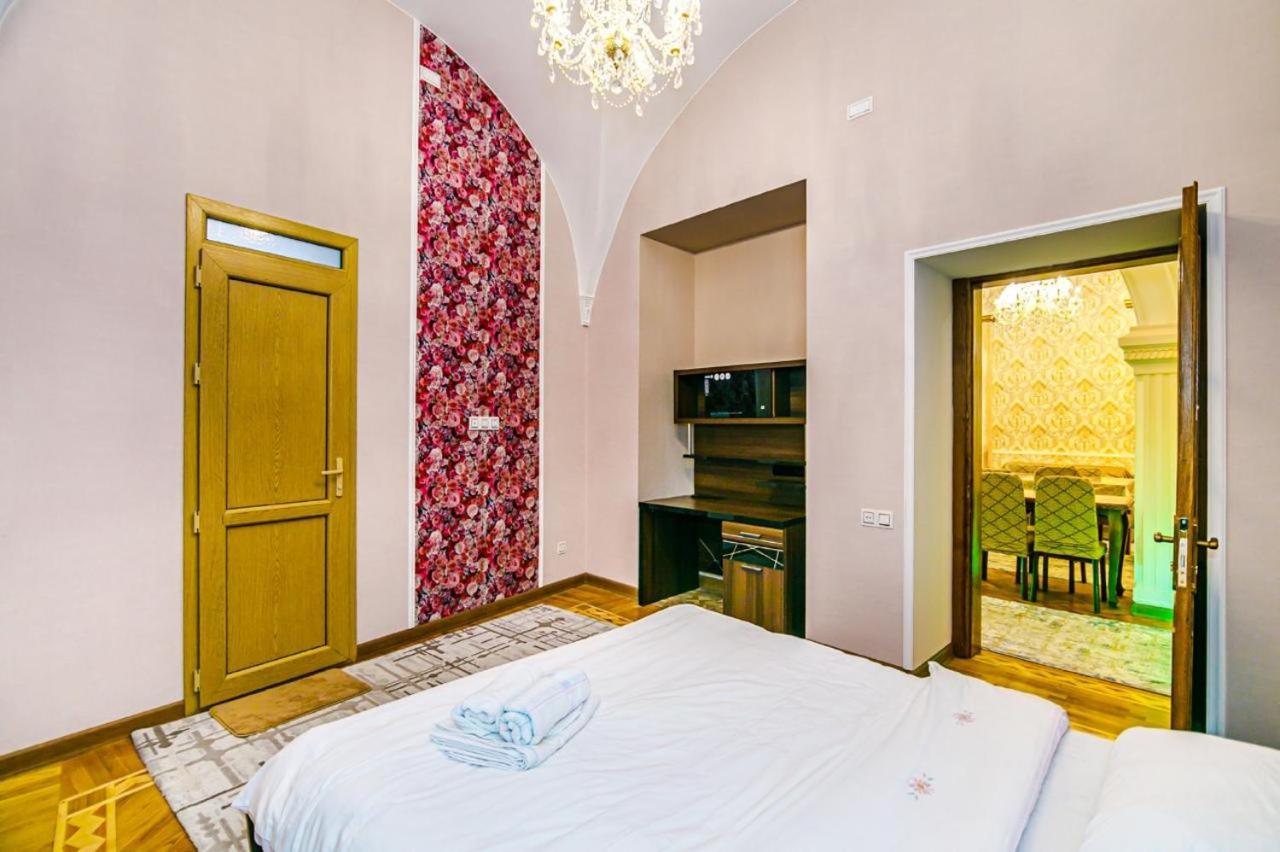 Nizami Three Bedroom
