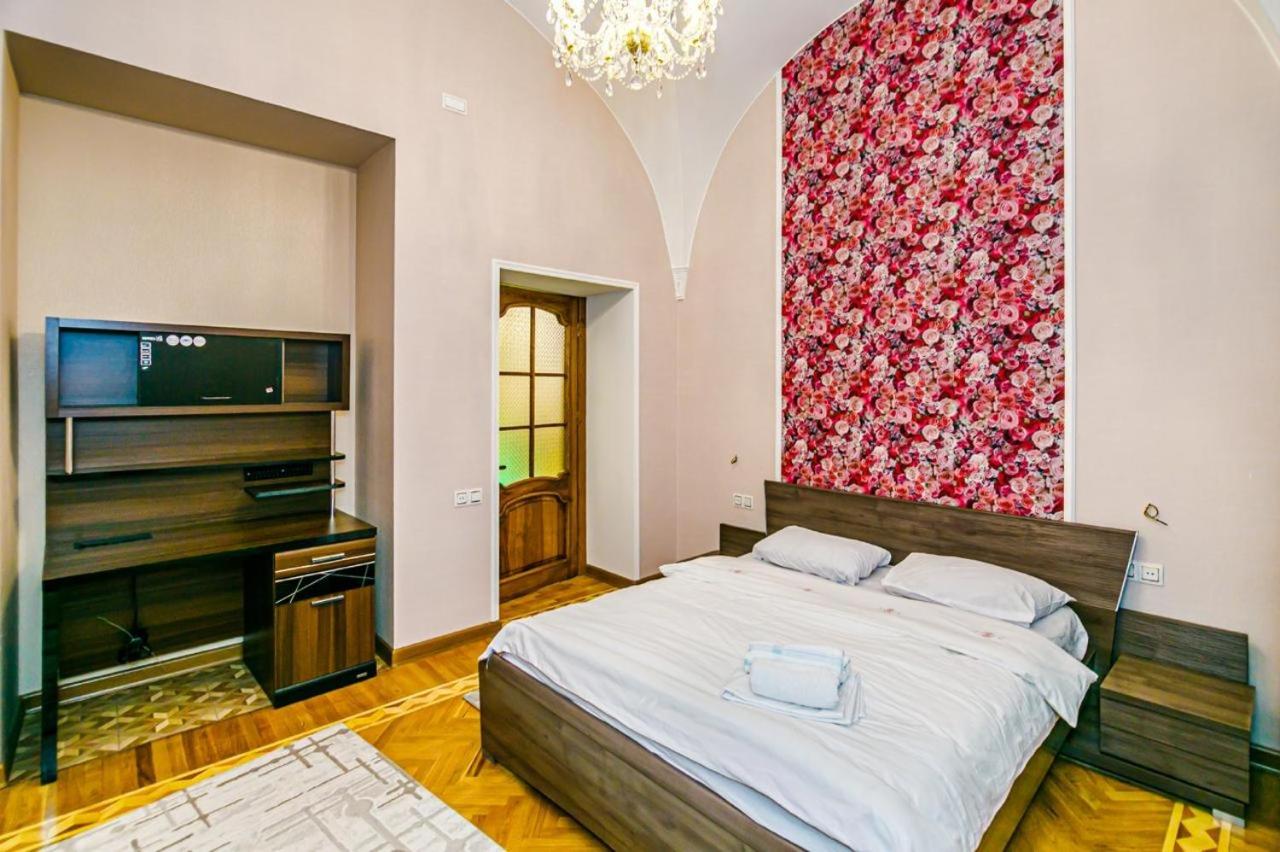 Nizami Three Bedroom