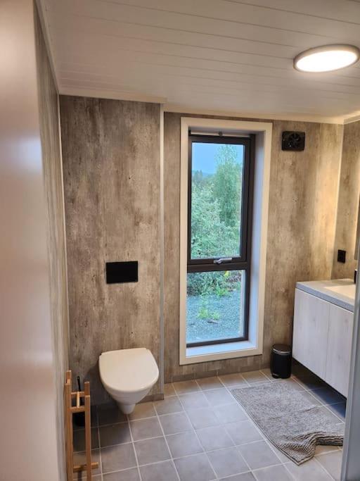 Nyoppført hytte med mulighet til å leie badestamp