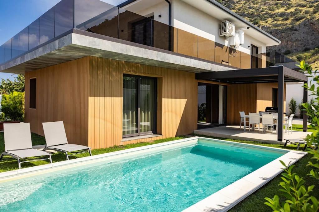 Luxury Jacuzzi Villa Nettuno photo 4