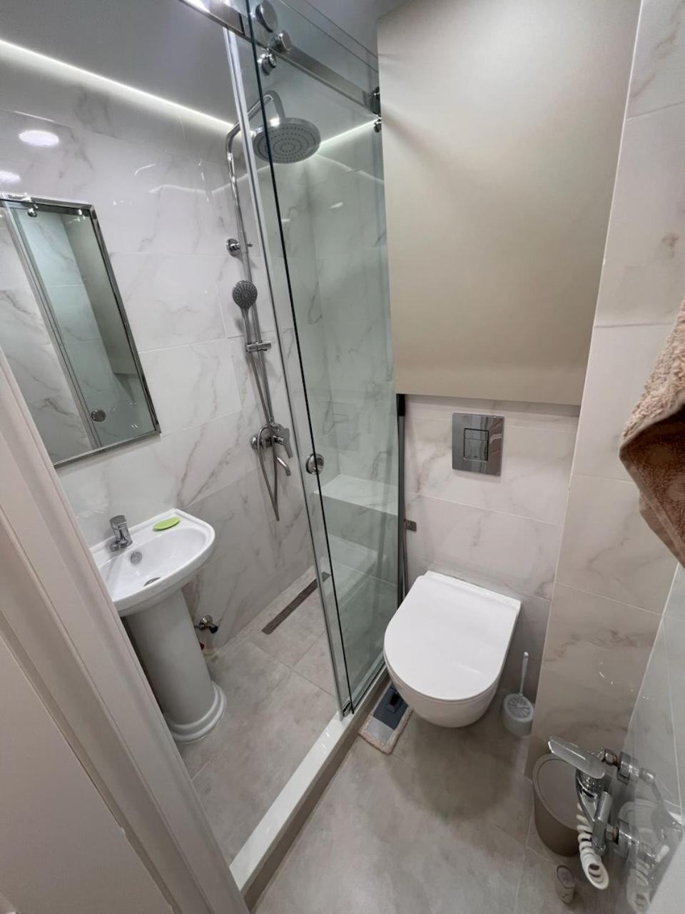 One bed apartment in Old Airport