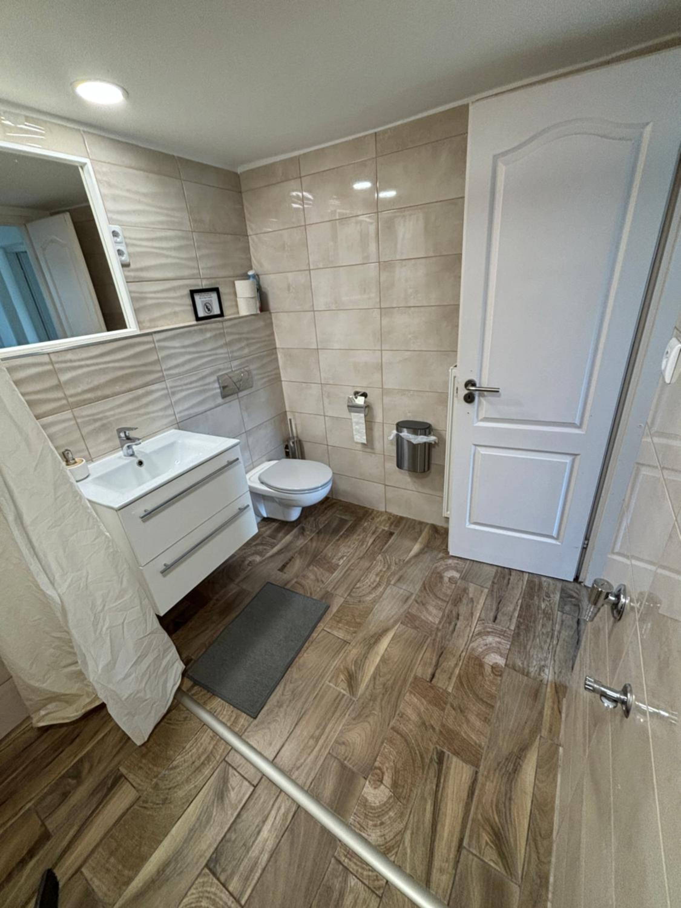 Benjamin Apartman