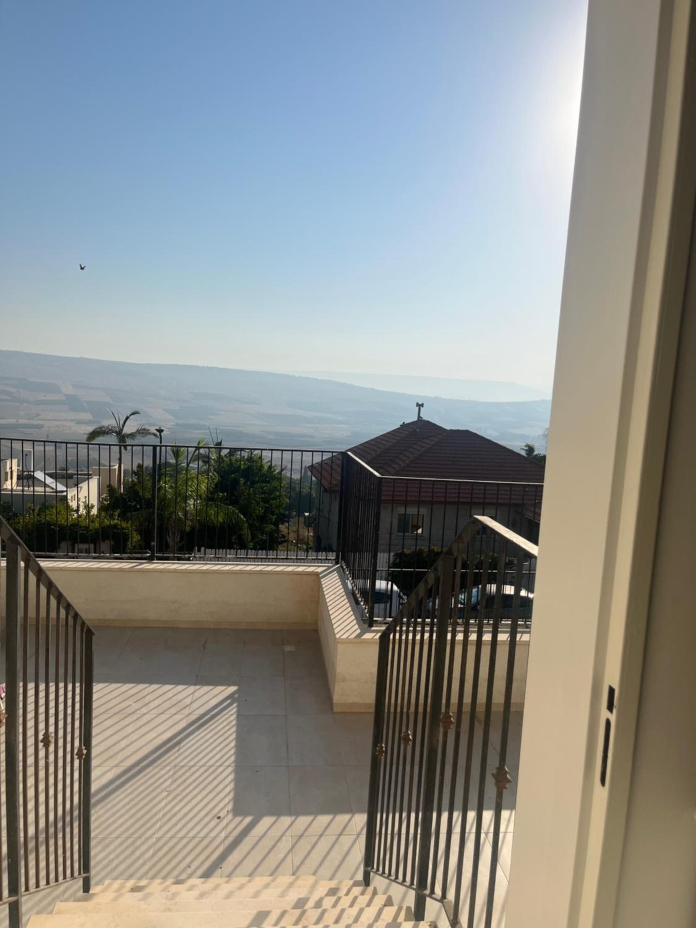 White Sasha house view 5