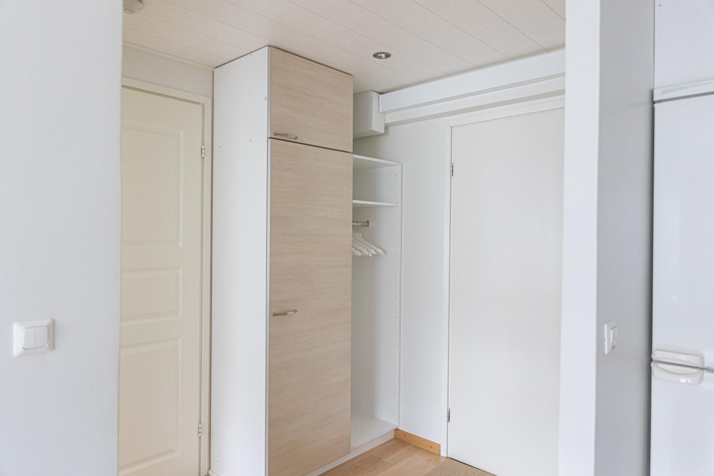 Aurora Central Suite IV By BookLapland
