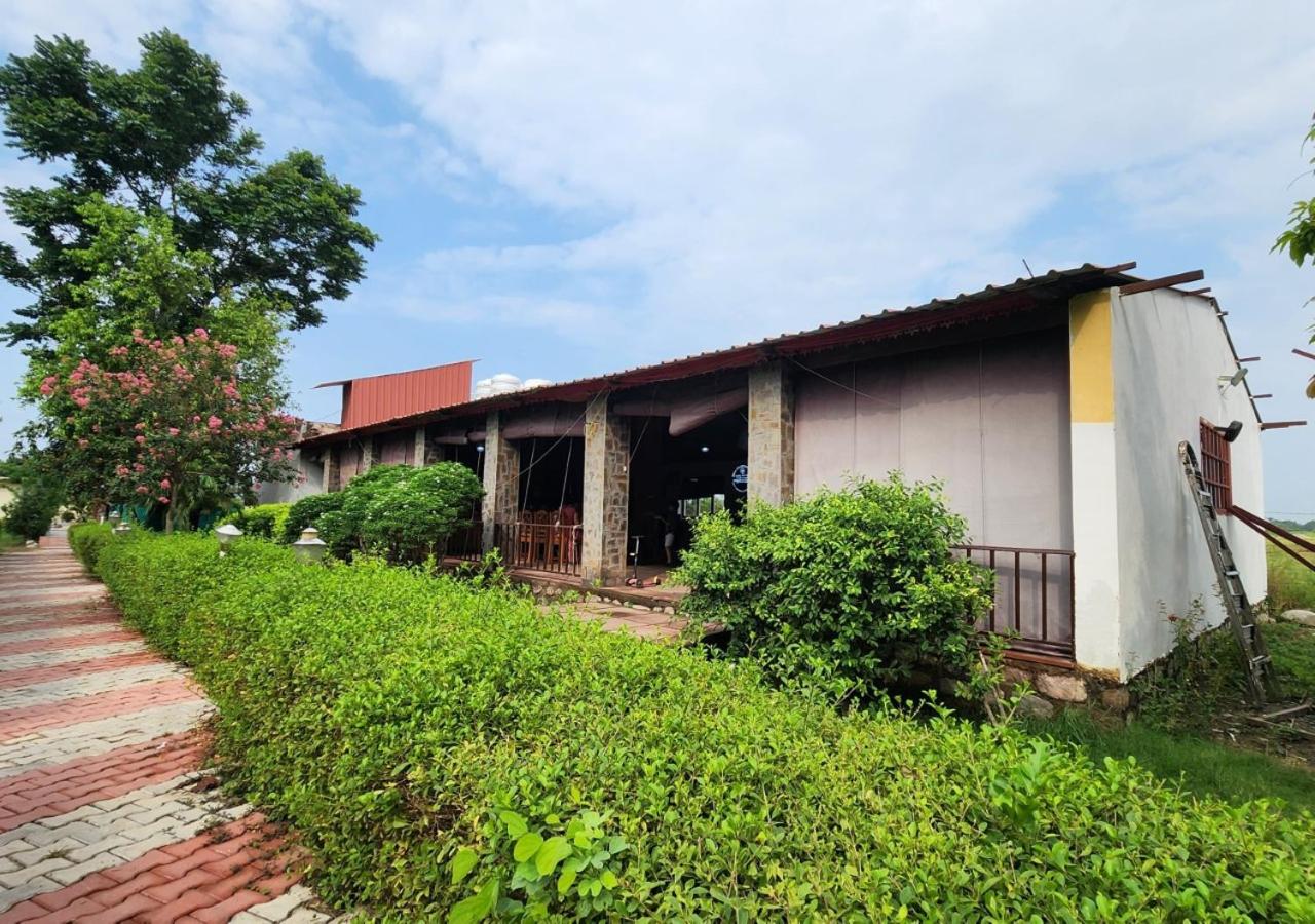 Vanasthali Jungle Resort Jim Corbett Uttarakhand