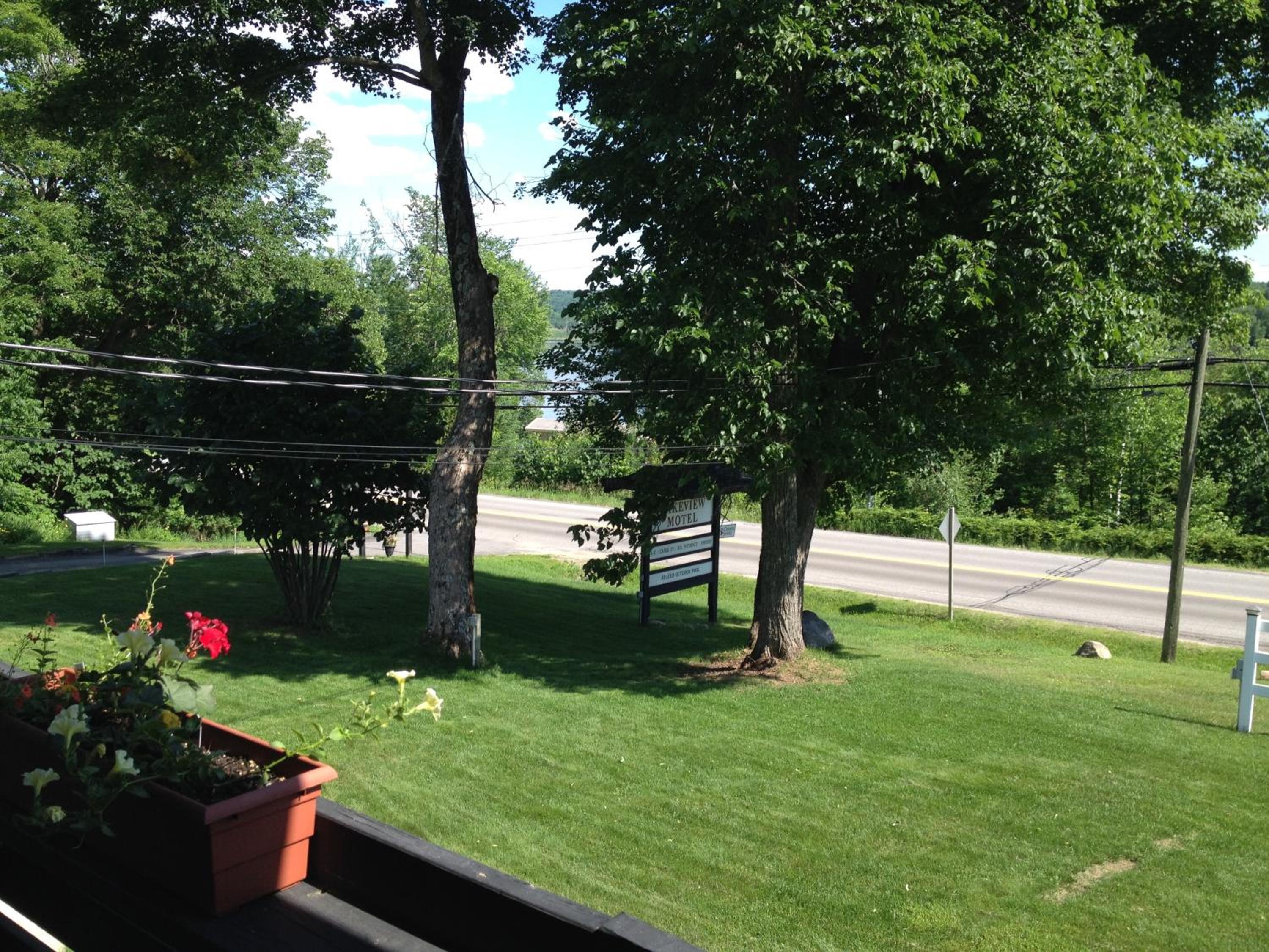 Lakeview Motel