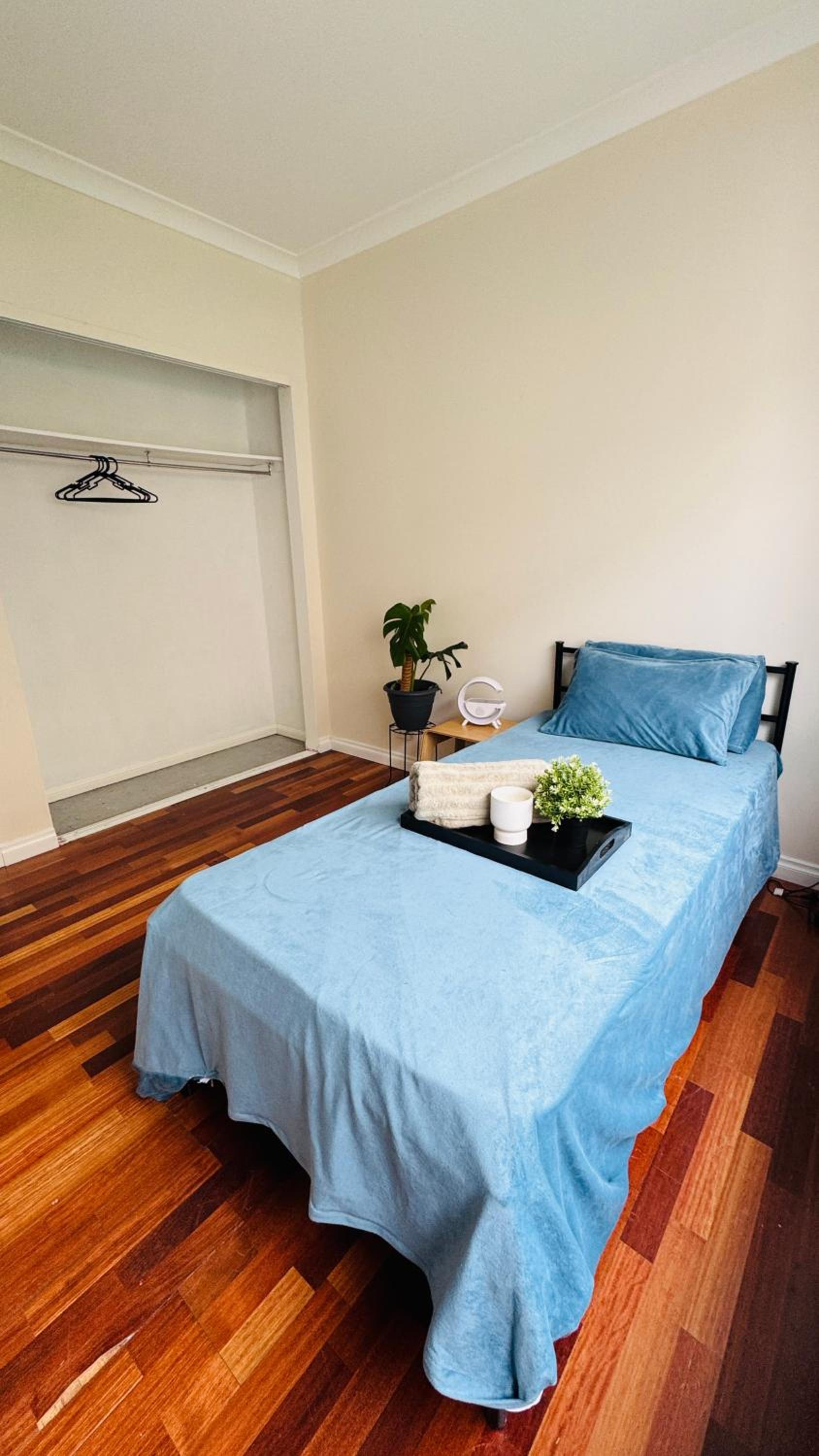 Single Suite With Shared Bathroom