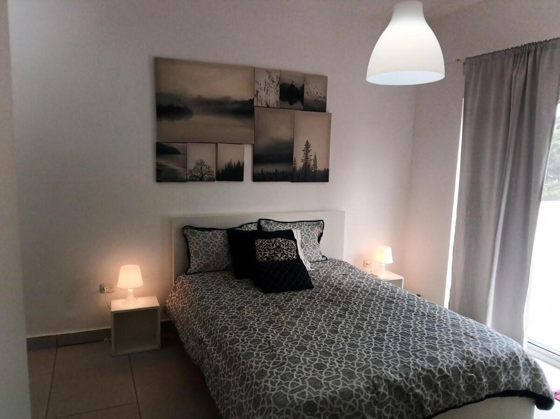 Villa Tamara Sleeps 8 with Pool