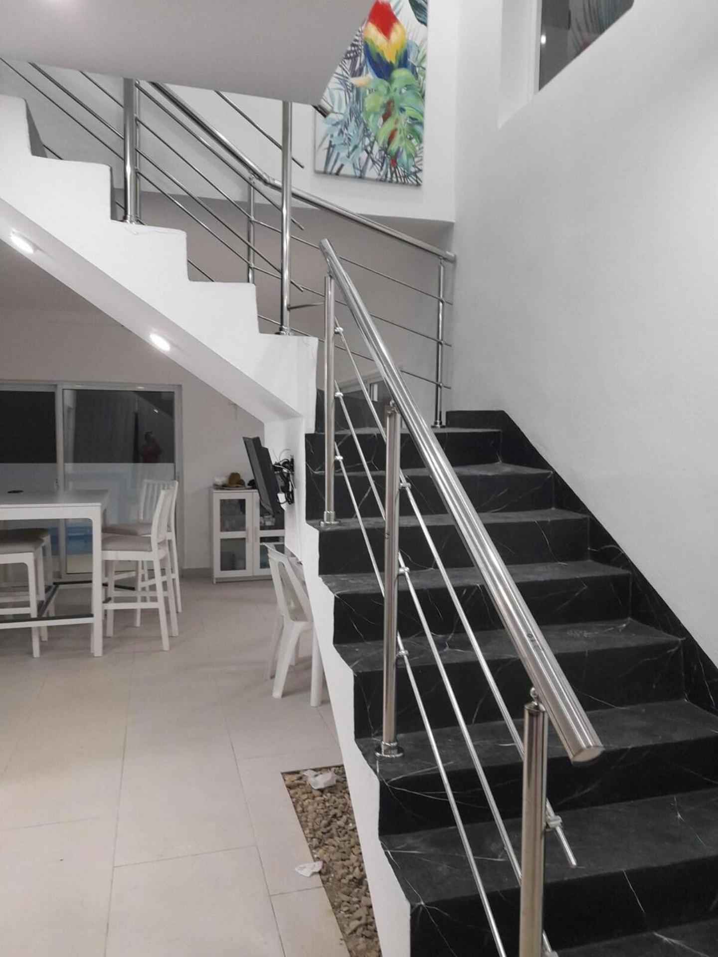 Villa Tamara Sleeps 8 with Pool