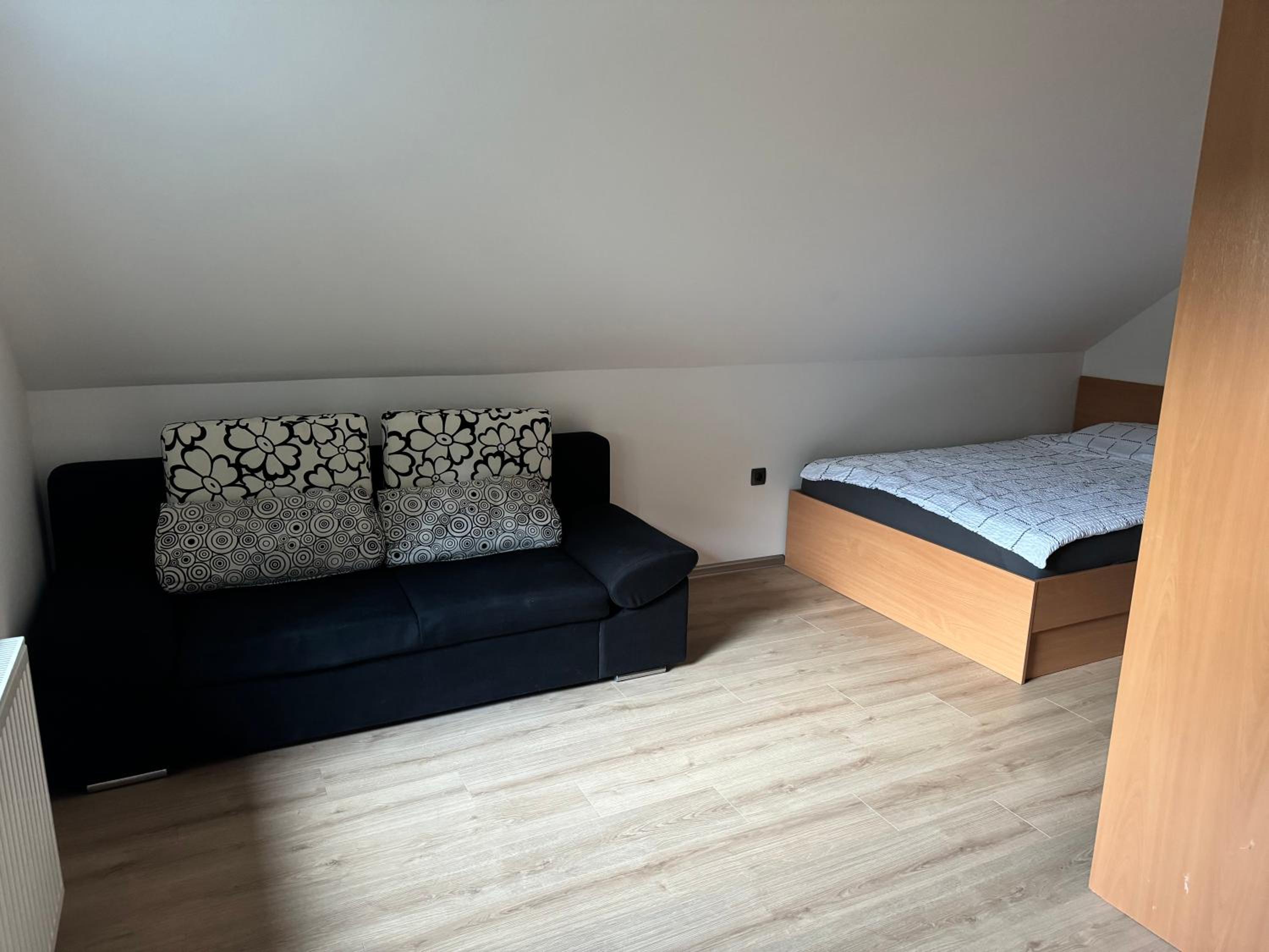 Apartma Ajdica