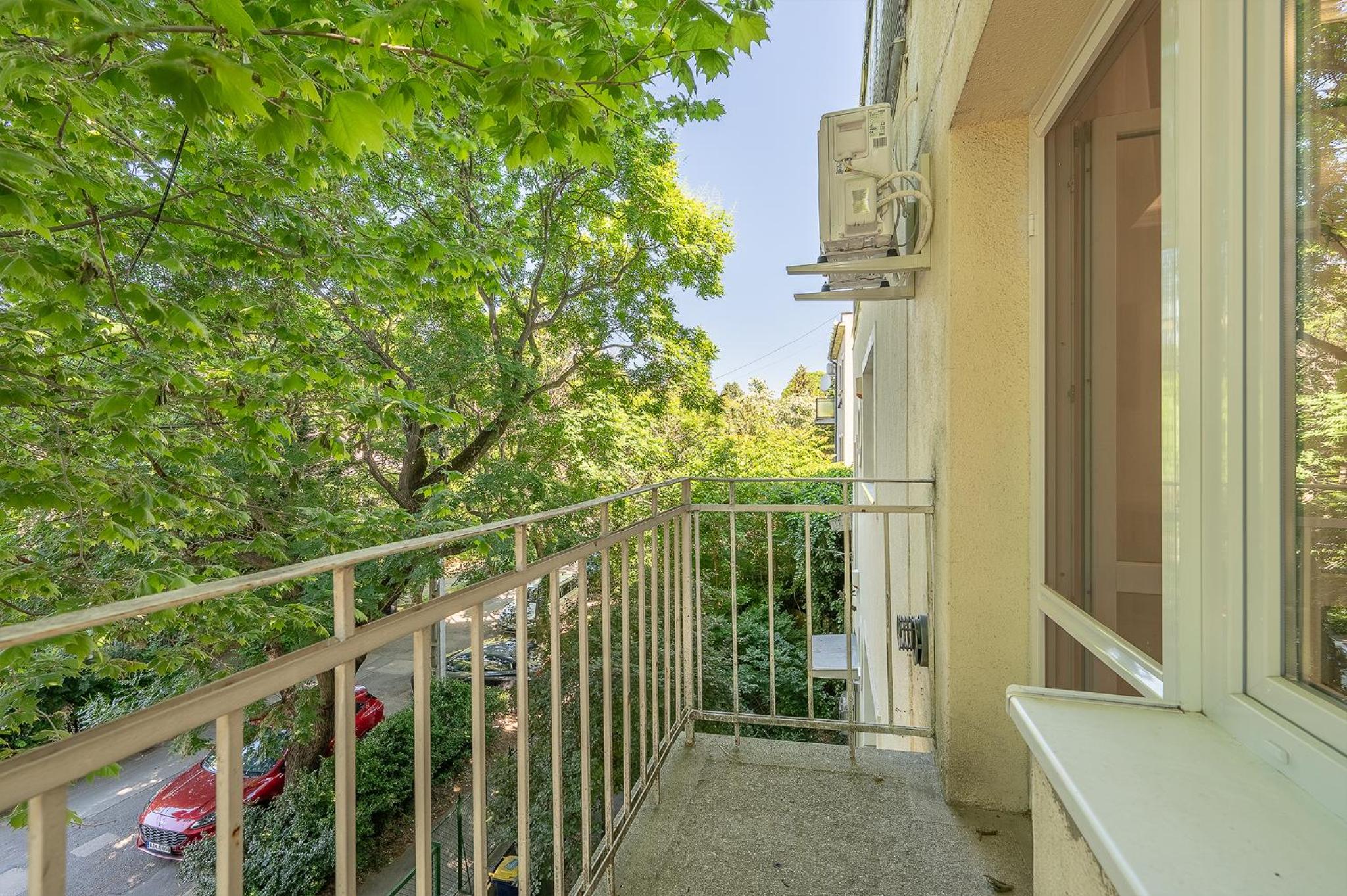 Bambusz Apartman with parking