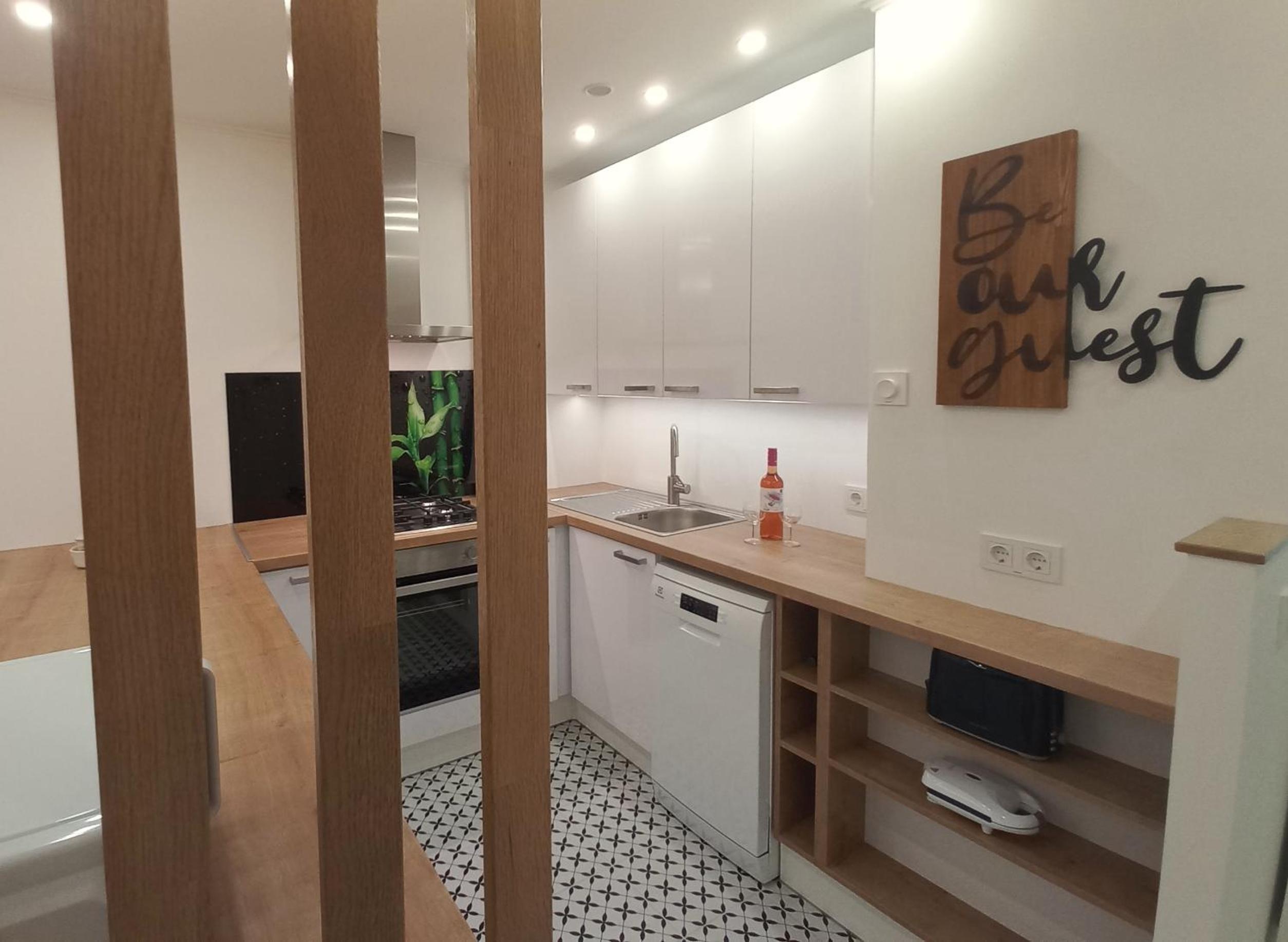 Bambusz Apartman with parking