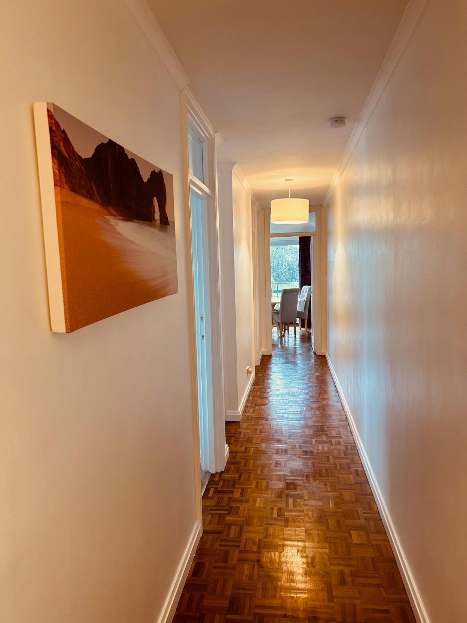 Fabulous 2-Bedroom Apartment in North Oxford view 5