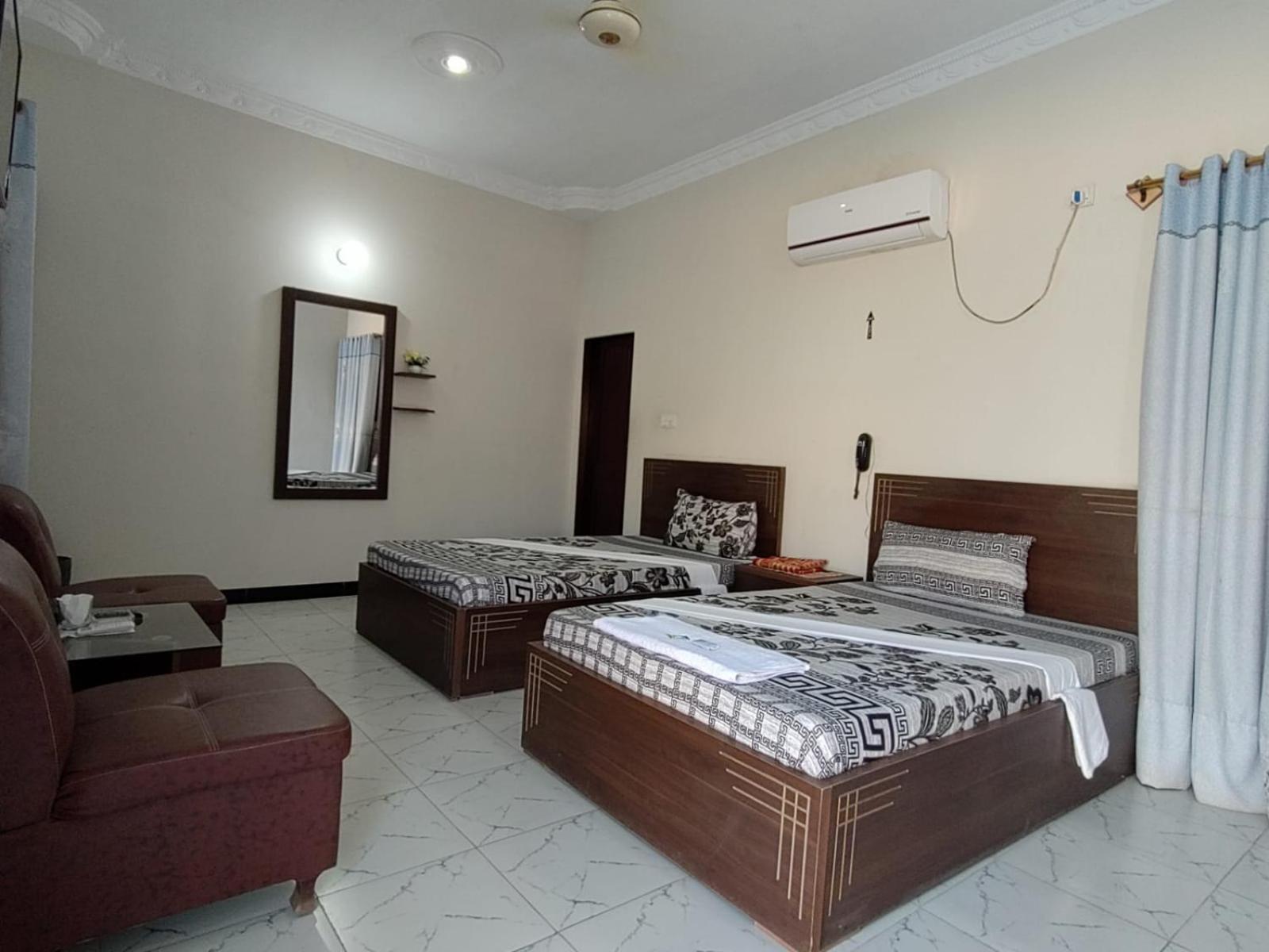 Season Inn Guest House 2 view 3