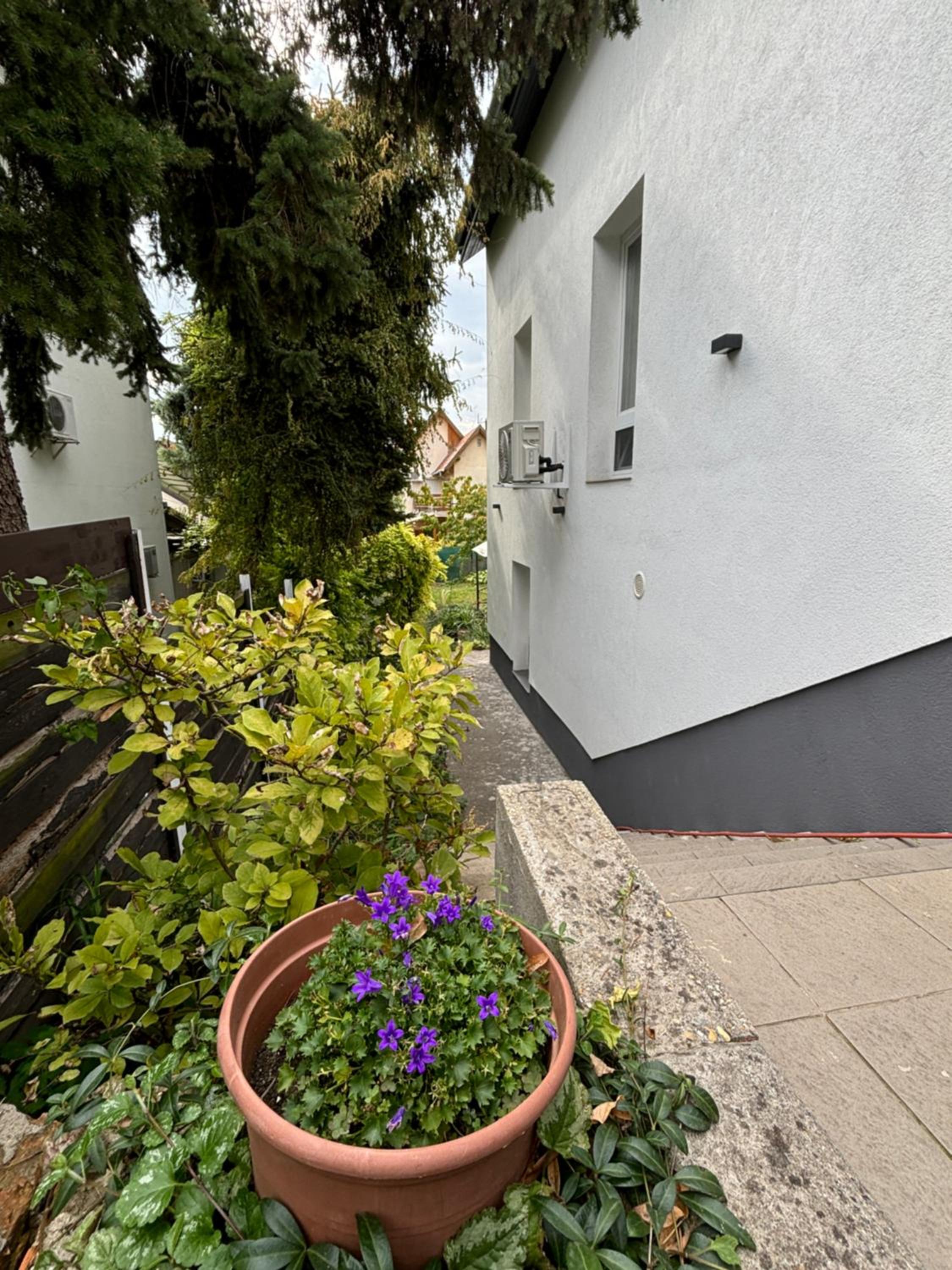 Benjamin Apartman
