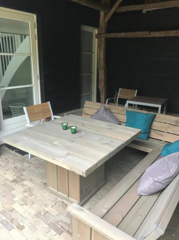 Stalhuis, overnachten in een tinyhuis bij de paarden