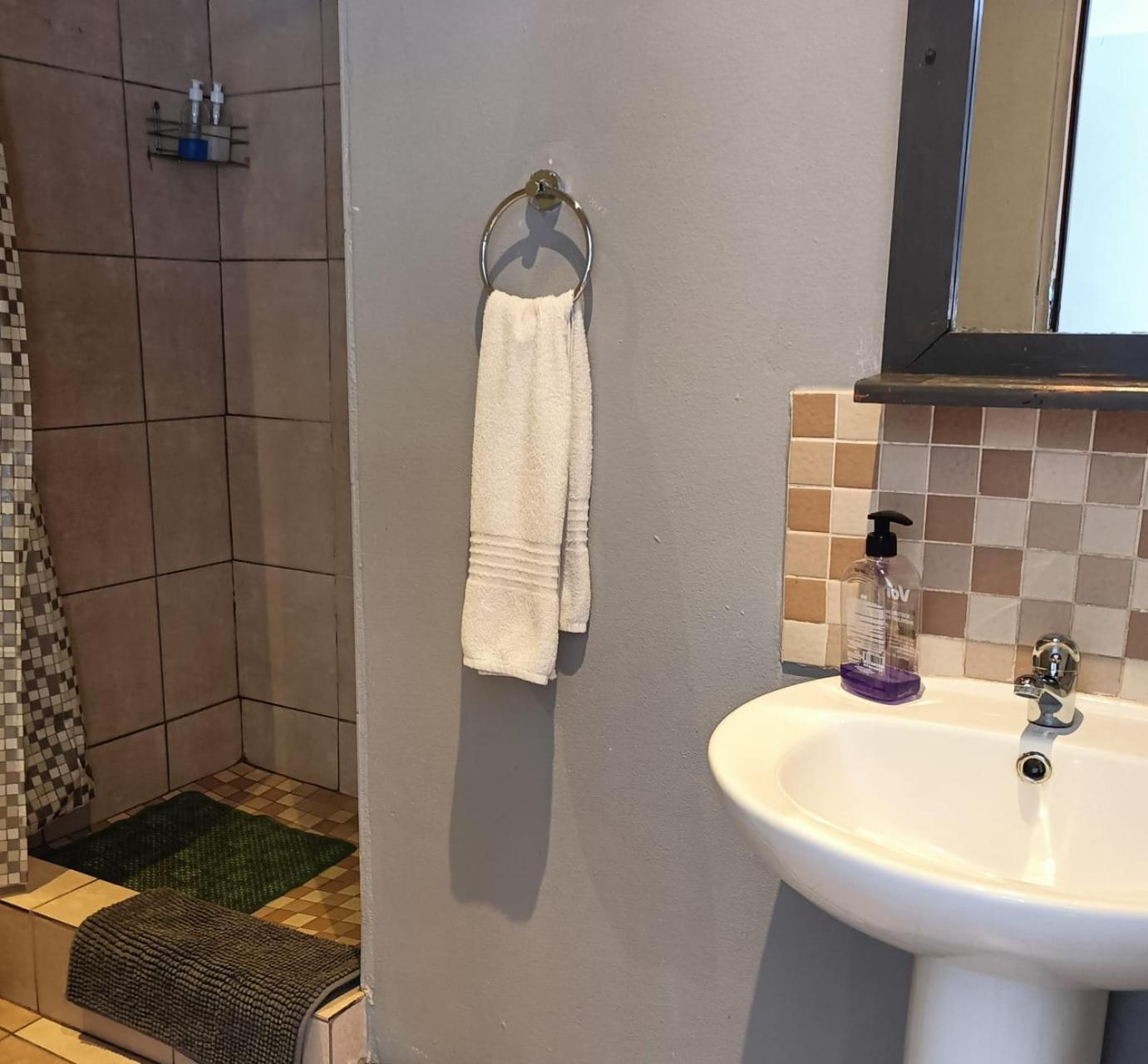 21 On Coetzee Guest House