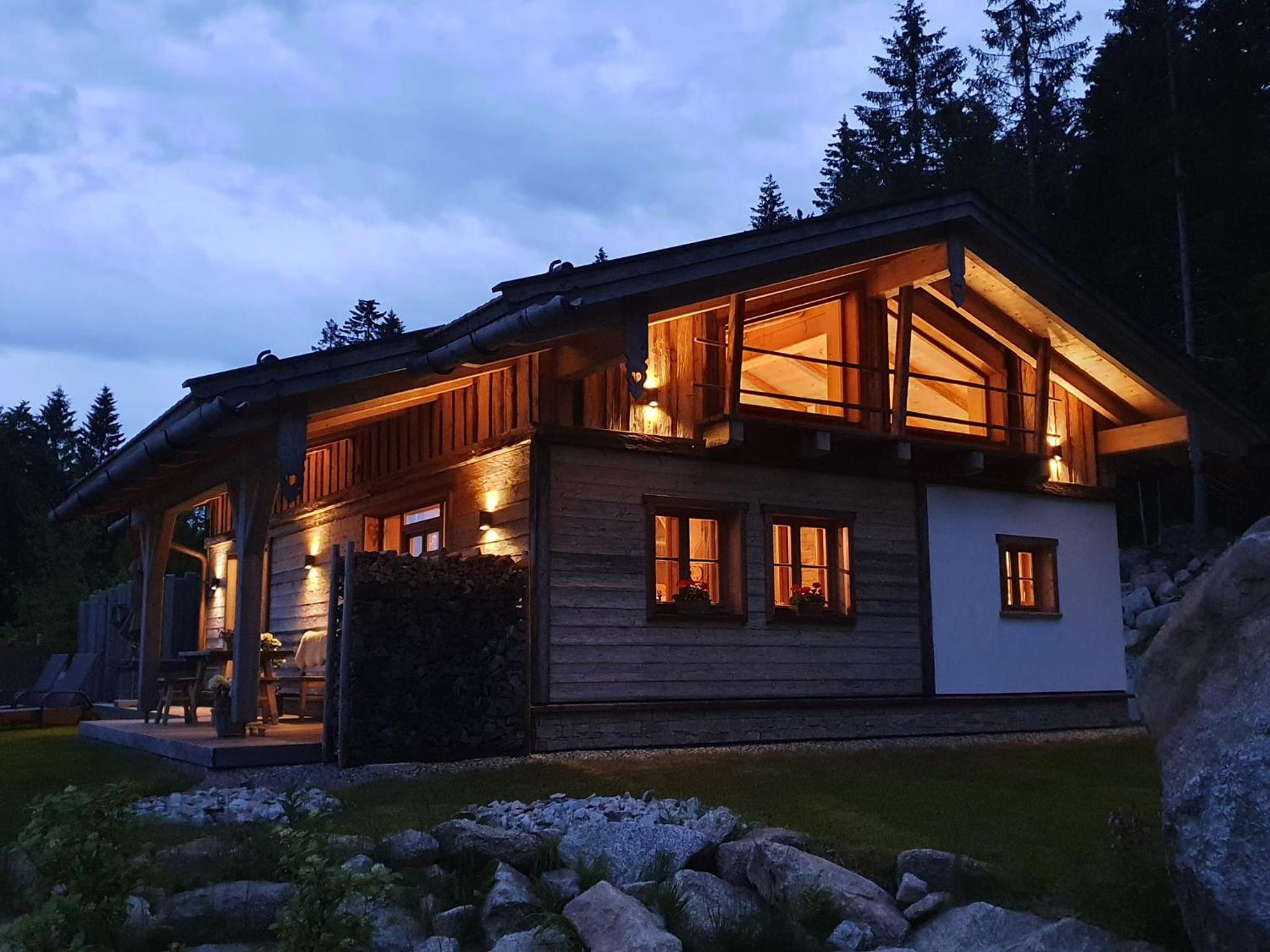 Dreisessel-Chalets im bayerischen Wald - Chalet Hochstein - mit Whirlpool-Sauna-Kamin