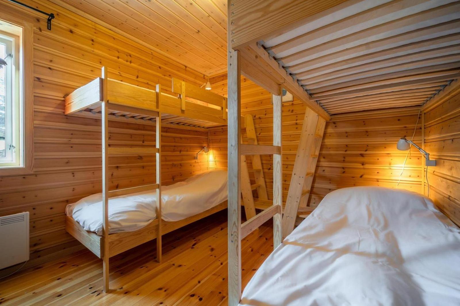 Lakehouse - 14p - With Sauna & By the Water
