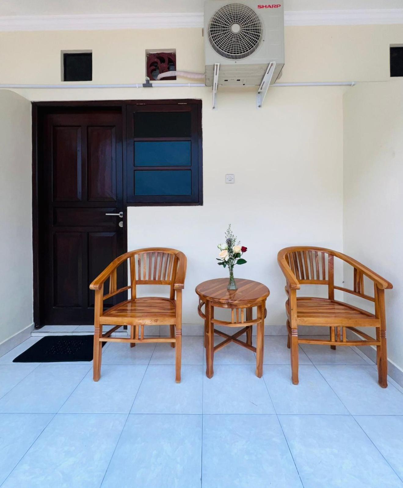 Zigiz Lovina Hostel