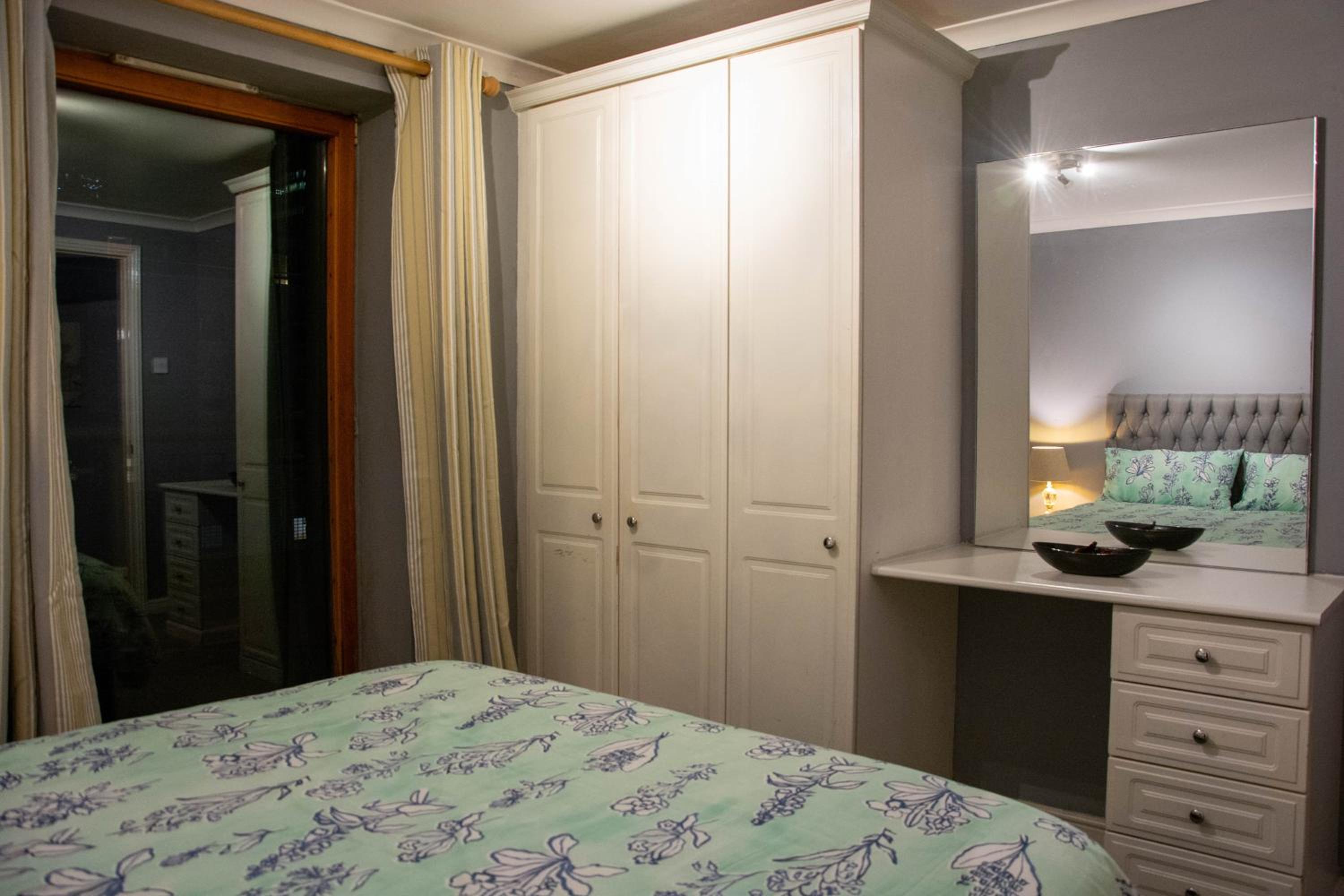 Meridian Stays Canary Wharf Close to Excel and O2
