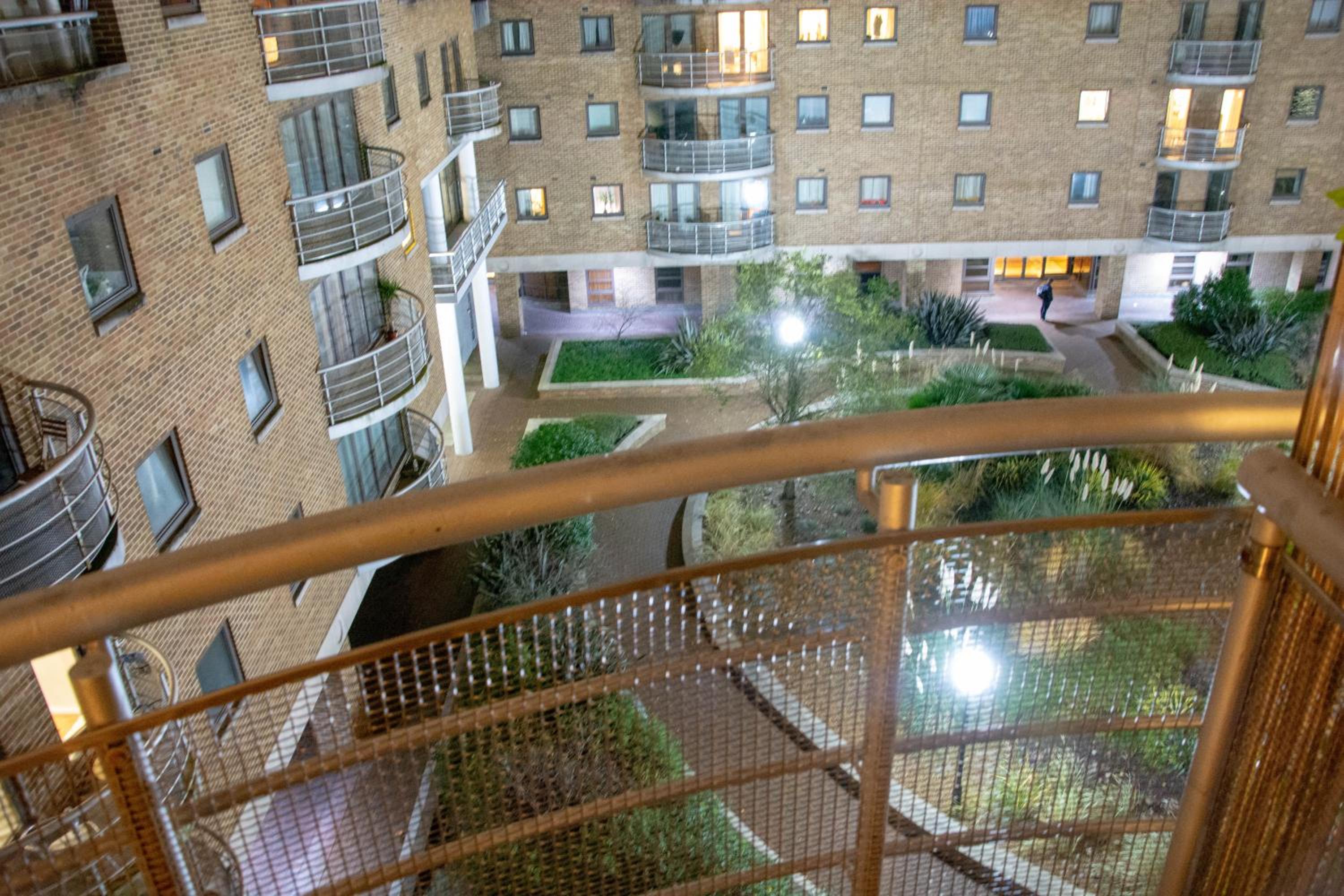 Meridian Stays Canary Wharf Close to Excel and O2
