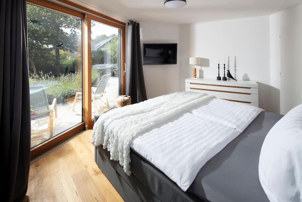 Ferienhaus Oak Tree Natur, Sauna & Whirlpool