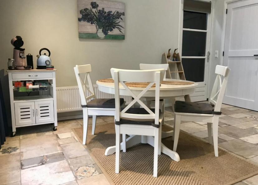 Stalhuis, overnachten in een tinyhuis bij de paarden