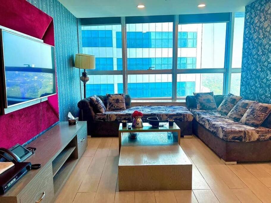 Elegant 2 Bedroom Centaurus Apartement view 2