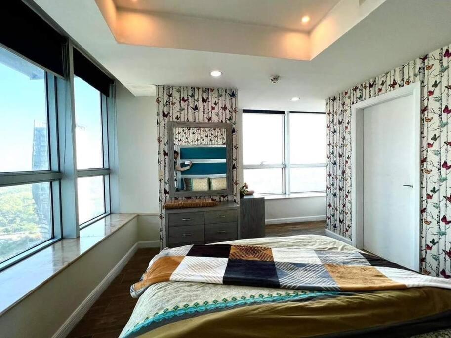 Elegant 2 Bedroom Centaurus Apartement view 4