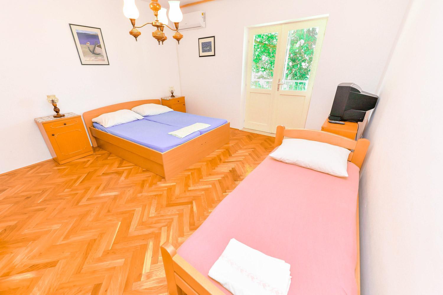 Apartments Goga