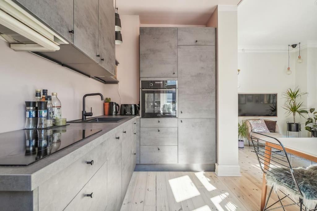Nyistandsat 1BR Lejlighed i Hjertet af Nørrebro