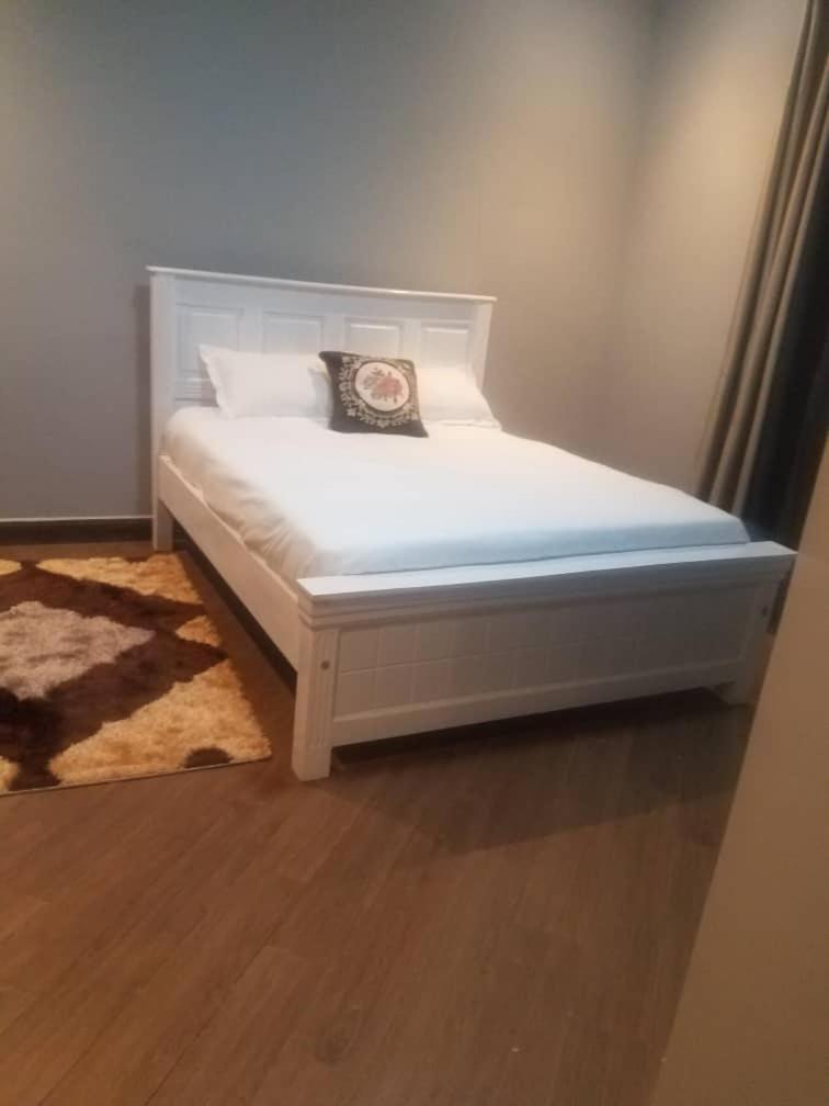 Neriah apartments
