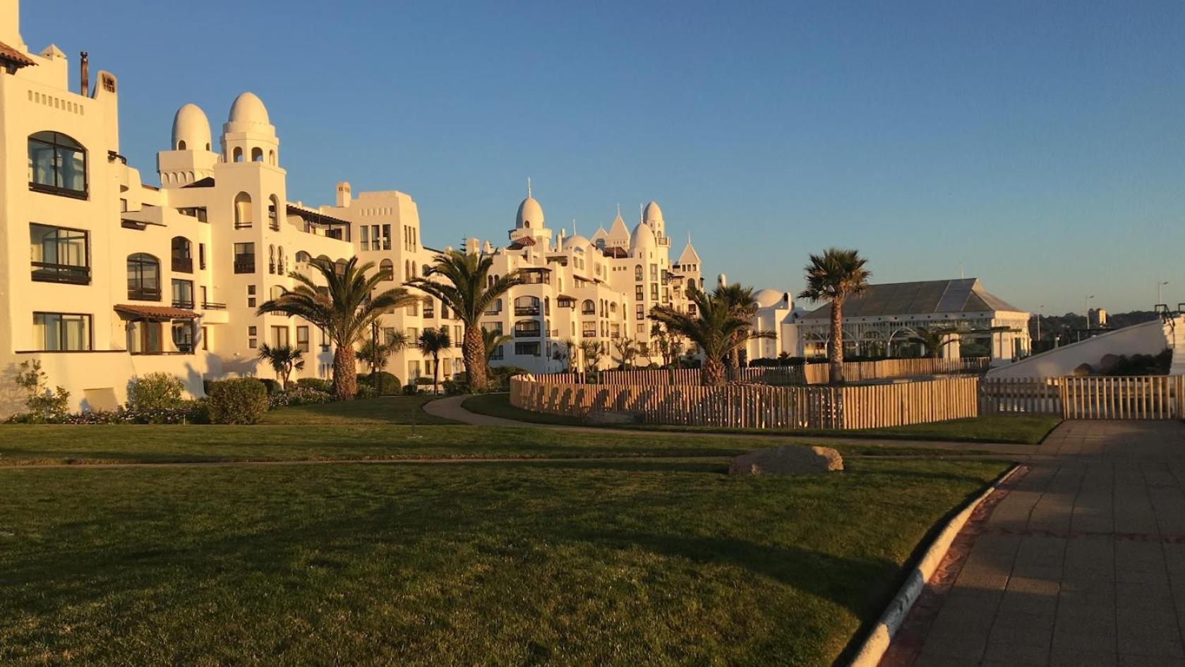 Espectacular en bahía de Rosas, Algarrobo
