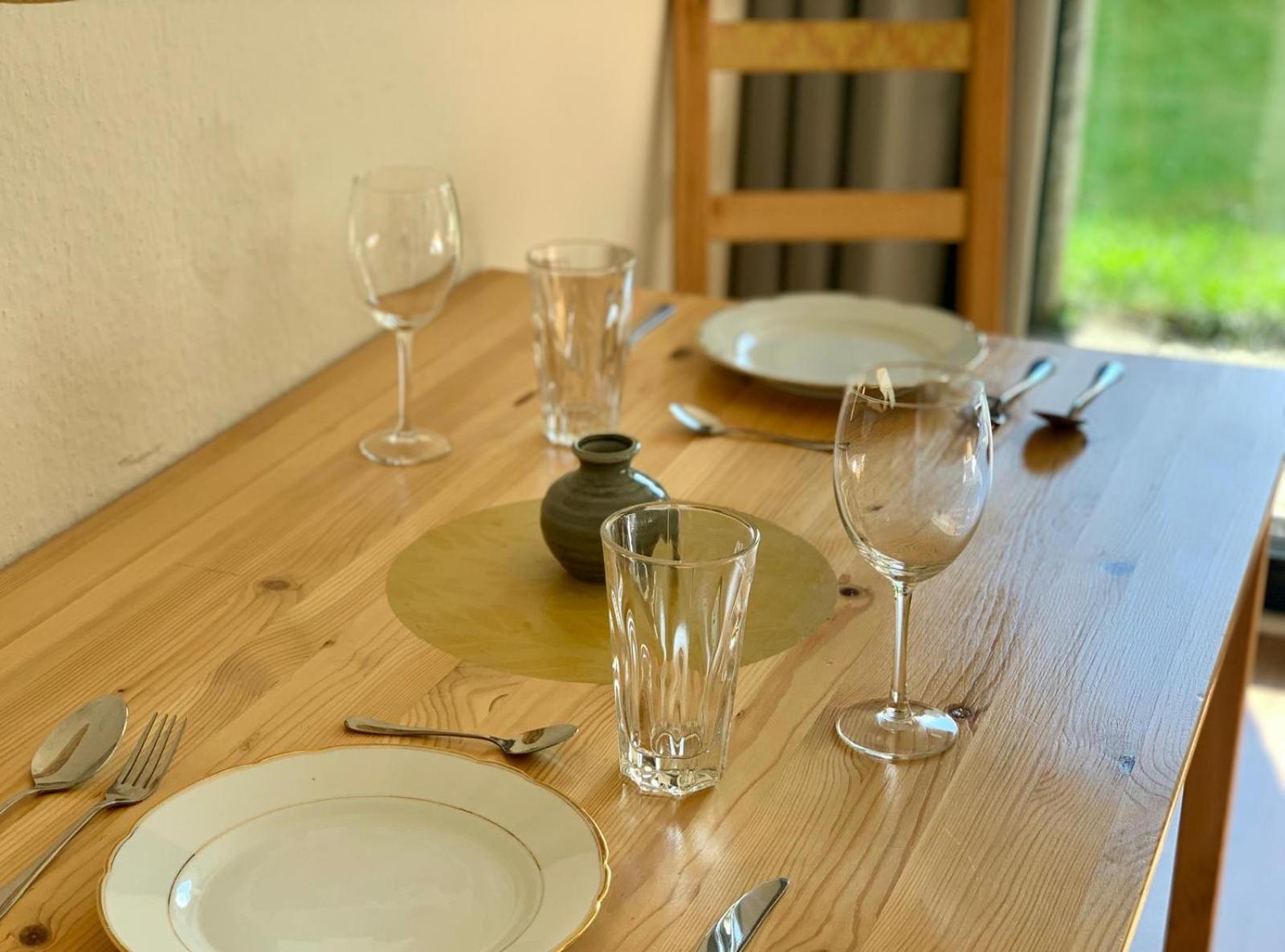 TT Living Apartment Lübeck I Souterrain Wohnung mit Terrasse I Nähe Hbf I kostenlos parken