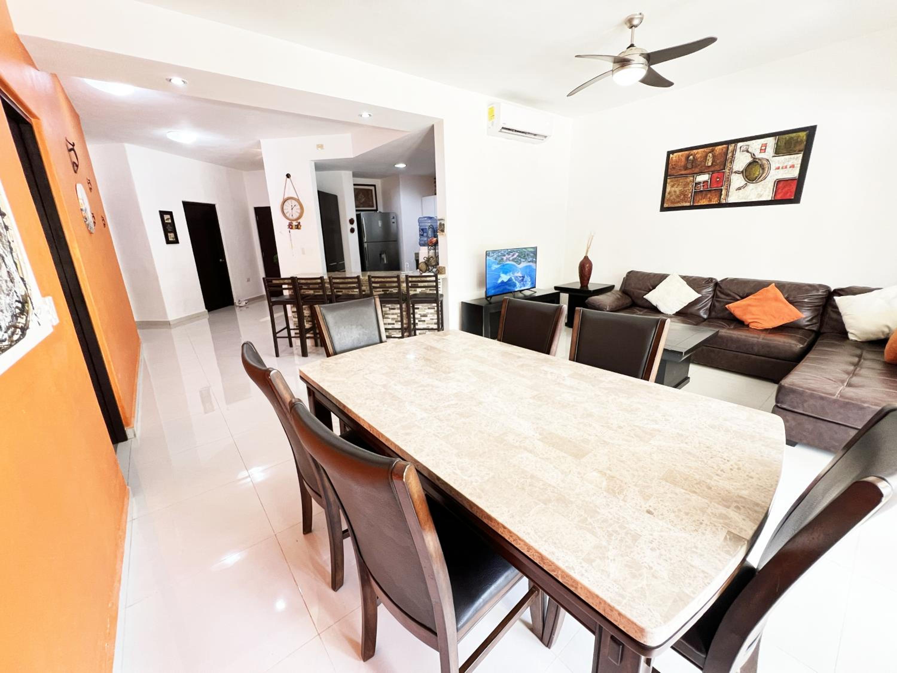 Spacious Apartment with Terrace, Pool and Beach Access