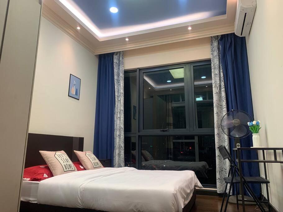 V Residence Suites 5-6pax 3R1B Linked to Sunway Velocity Mall MRT LRT Maluri & Cochrane KLCC View Kuala Lumpur
