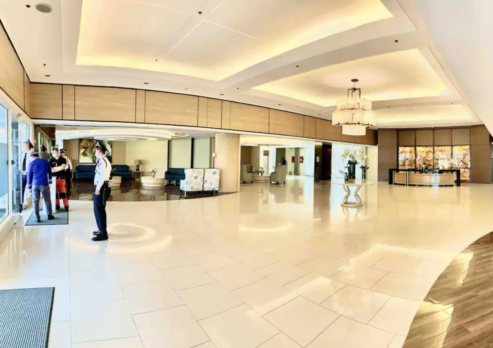 Near MOA Manila Bay Airport via NAIAX Balcony-Pool View WiFi SHELL Residences view 5