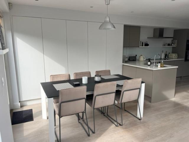 Beautiful 3 bed house in Rathgar short walk to Dublin city centre