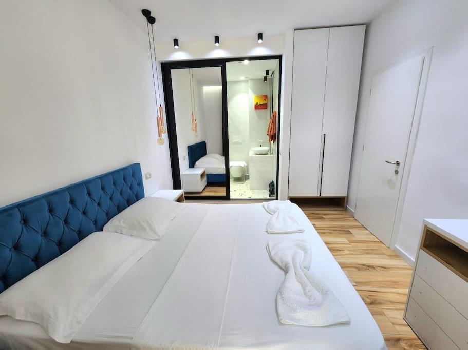Shallvaret Center Apartment