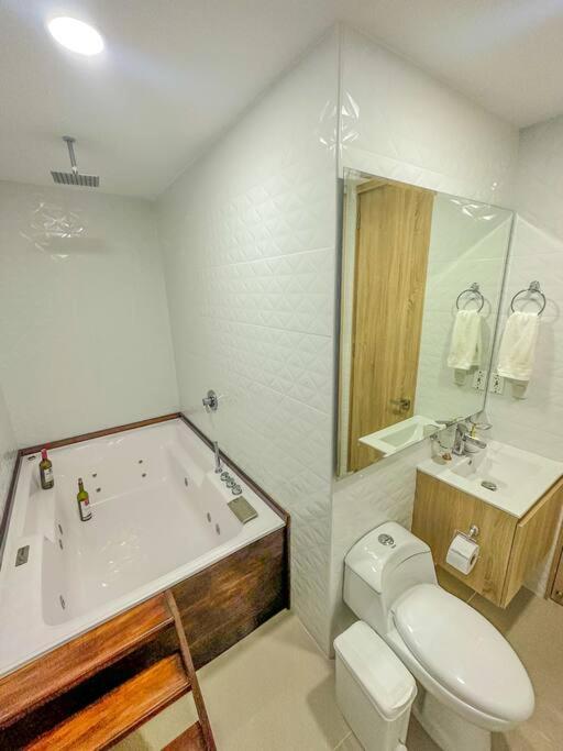 Moderno Apartamento Frente Al Mar
