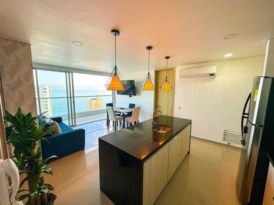 Moderno Apartamento Frente Al Mar