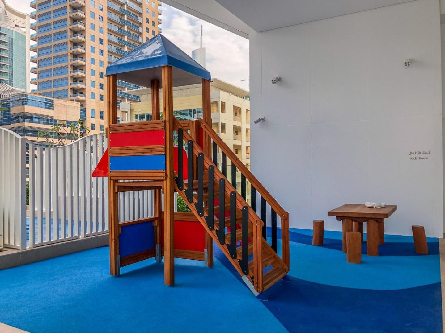 Deluxe Marina View 2BR - Stella Maris Retreat