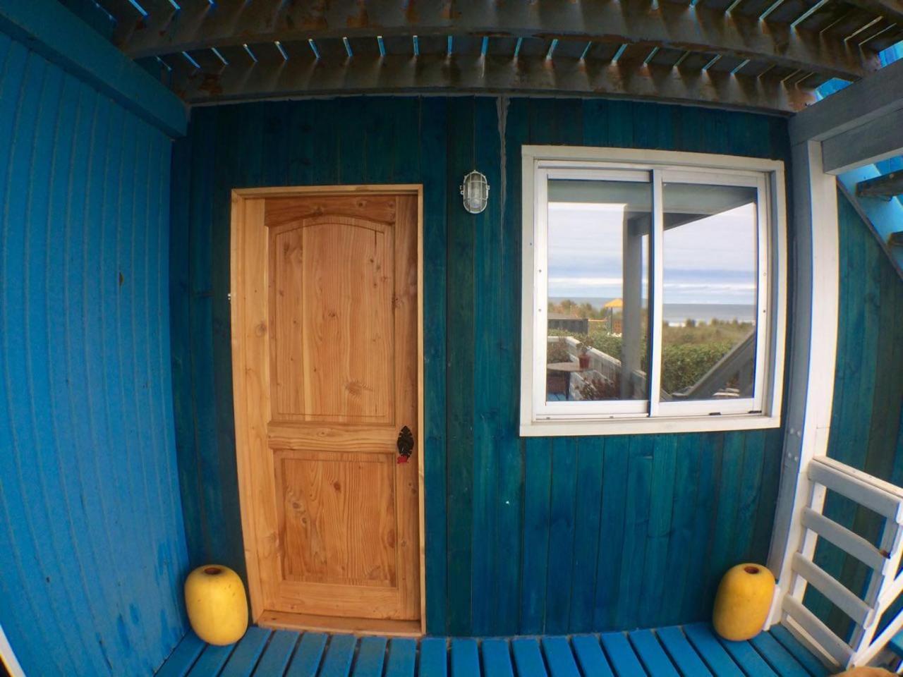 Pichilemuhostel SurfersView