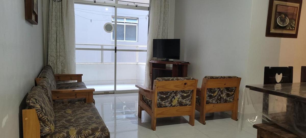 Apartamento a 250mts Da Praia, 6 hospedes, Wi-Fi, 1 vaga garagem