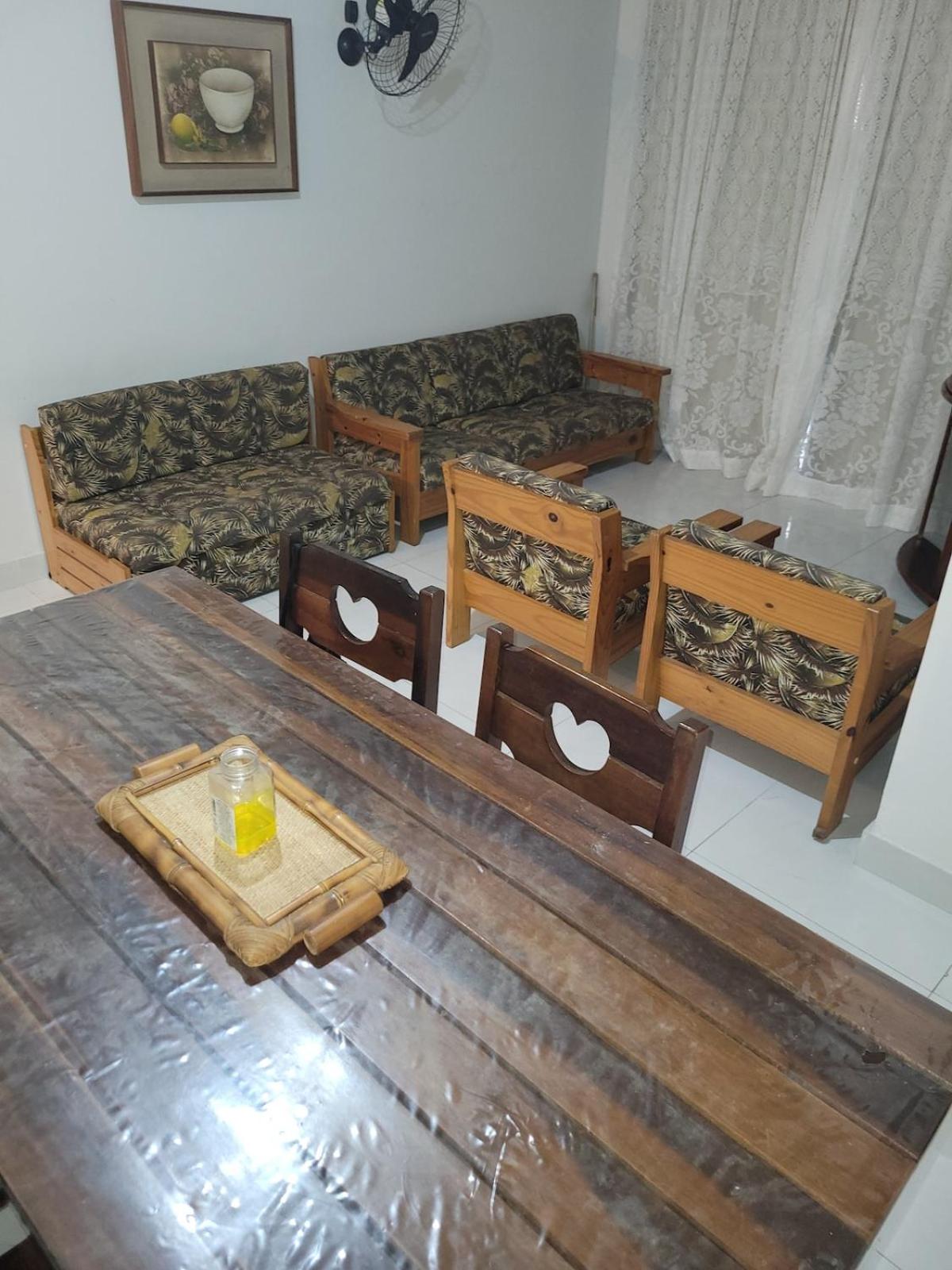 Apartamento a 250mts Da Praia, 6 hospedes, Wi-Fi, 1 vaga garagem
