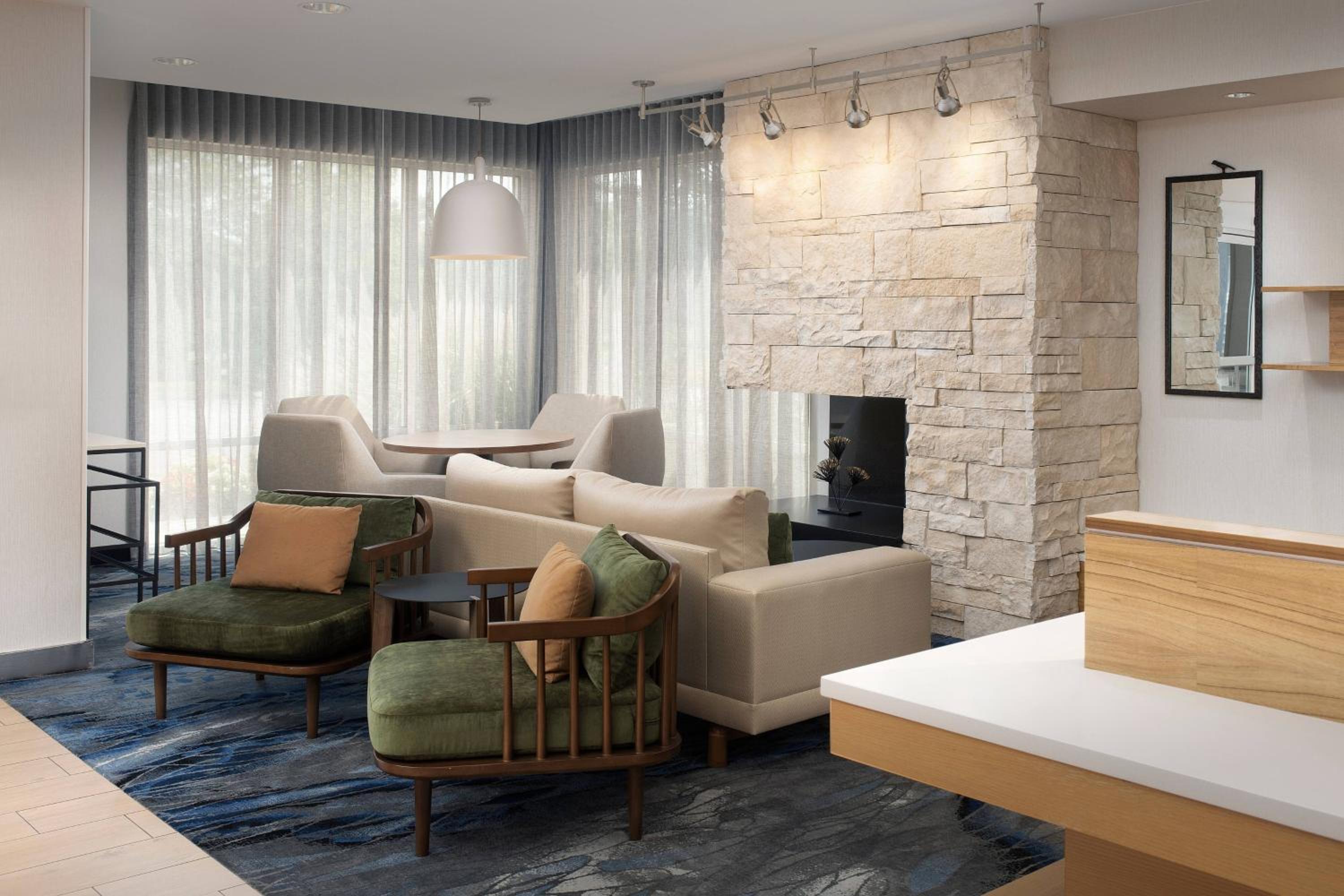 Fairfield Inn Suites Baltimore BWI Airport - Property Image 3