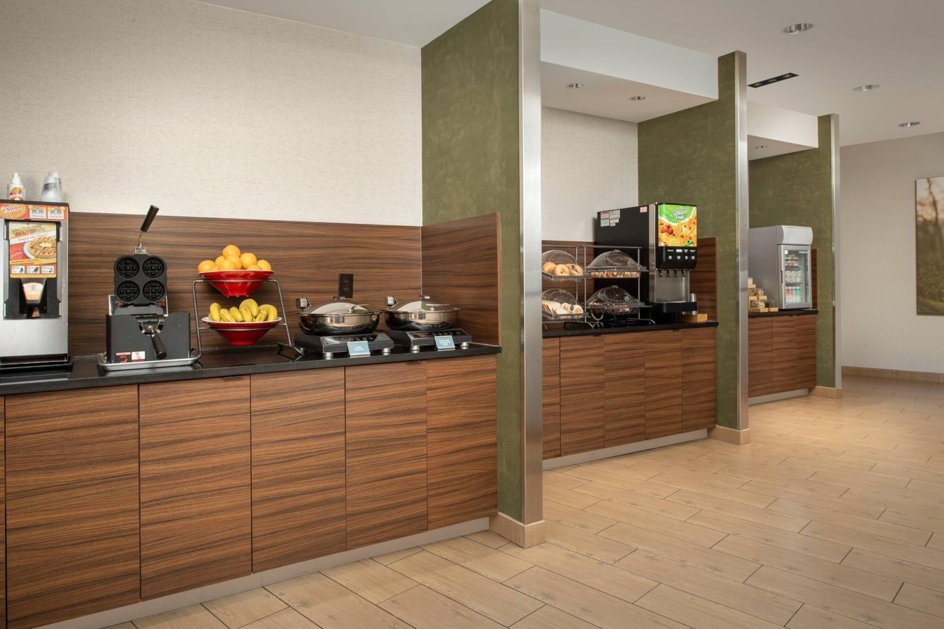 Fairfield Inn Suites Baltimore BWI Airport - Property Image 28